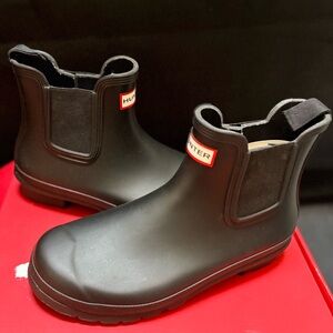 Hunter | NIB Original Chelsea Waterproof Pull-On Rubber Boot - Women's 9, Black